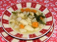 Ínyenc zöldségleves