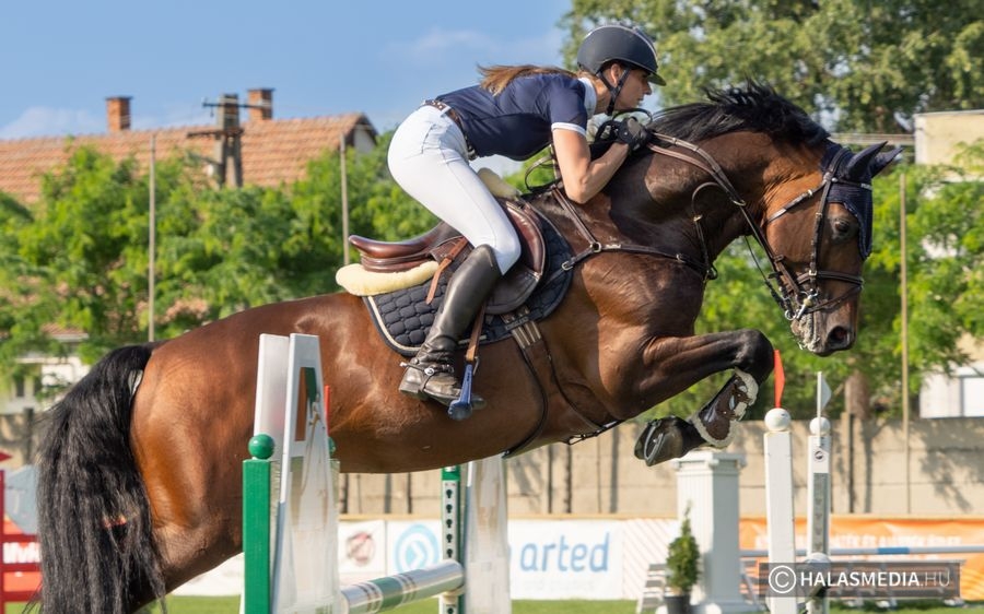 Burucs Borbála ismételt (galéria)