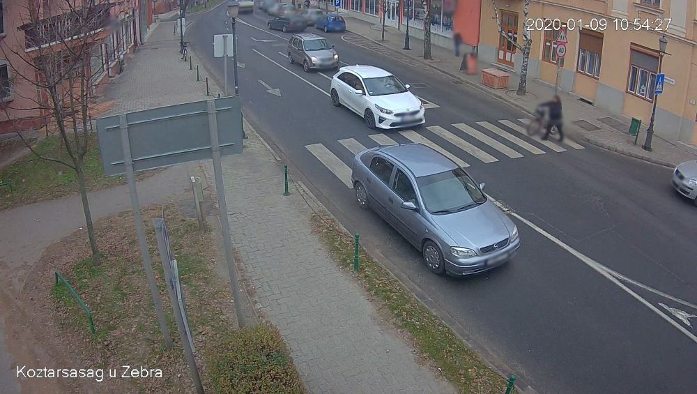 Nem adott elsőbbséget a gyalogosnak