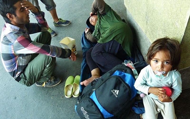 Migránsok: egyre több a gyerek...