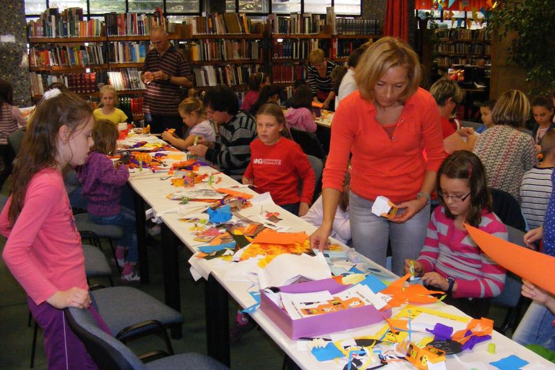 Tök, denevér, cukorkás doboz