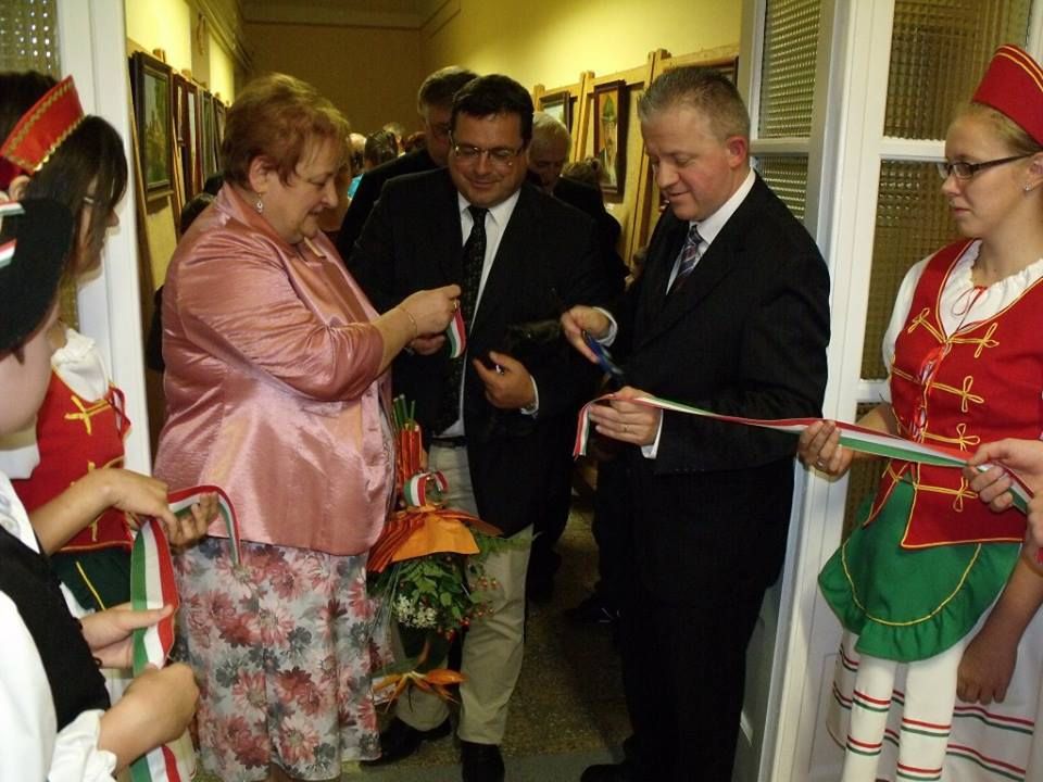 Íme, az új kötönyi könyvtár! (videó)