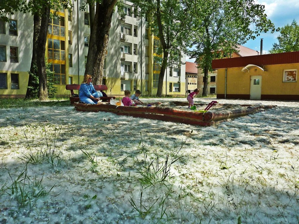 Bosszantó „pöszmefelhő