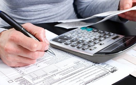 (►) A helyi adók felét befizették