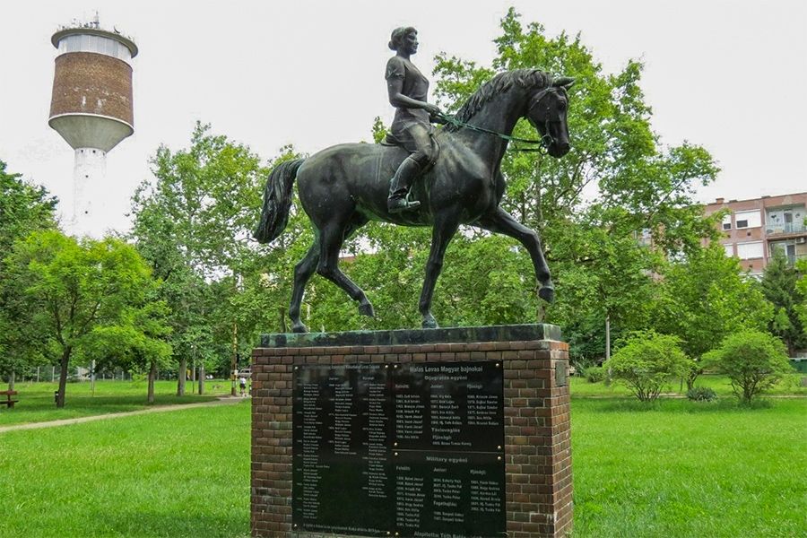 Ivókút átadása a Hősök ligetében