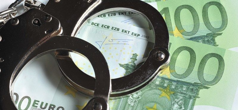 Előzetesben a korrupcióval gyanúsított rendőr