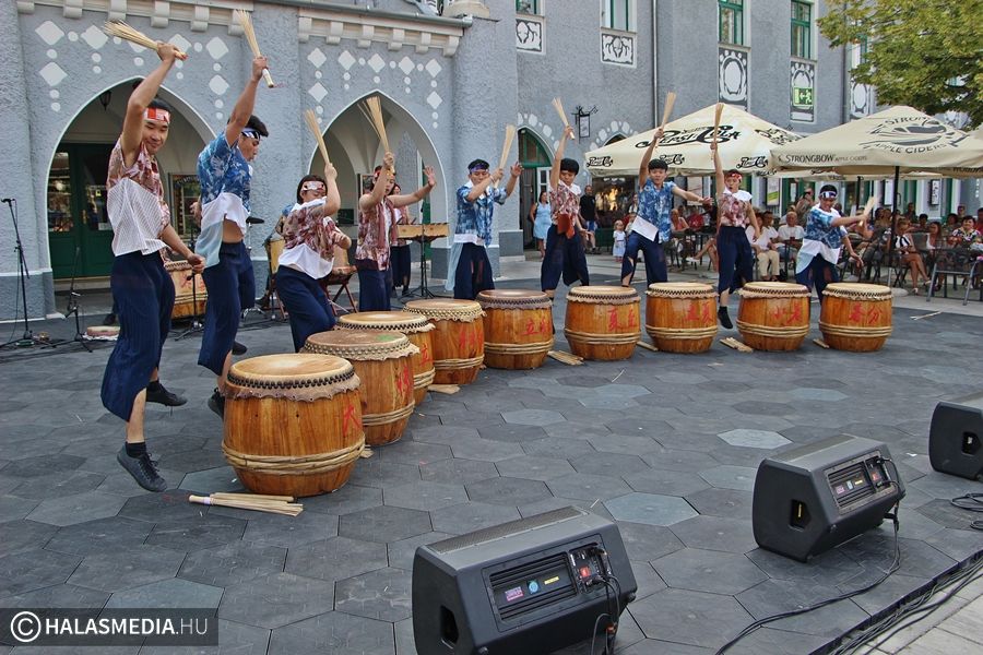 Interetno - nemzetközi tánckavalkád Halason