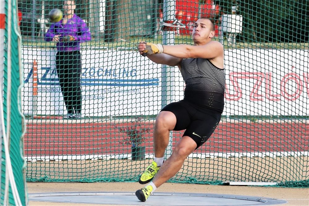 Halász Bence bejutott a VB döntőbe