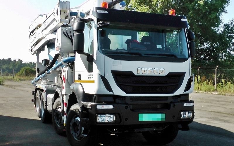 Körözött Iveco Tompán