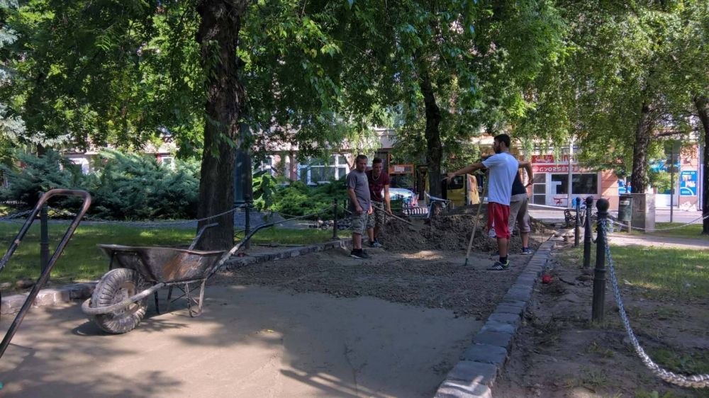 Építik az elmaradt járdákat