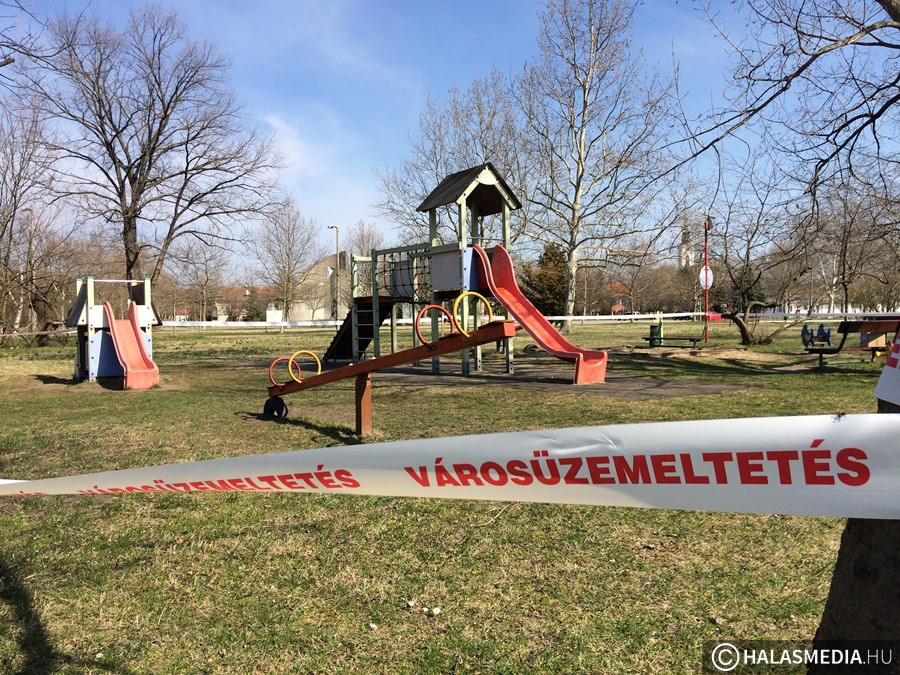 Lezárták a halasi játszótereket