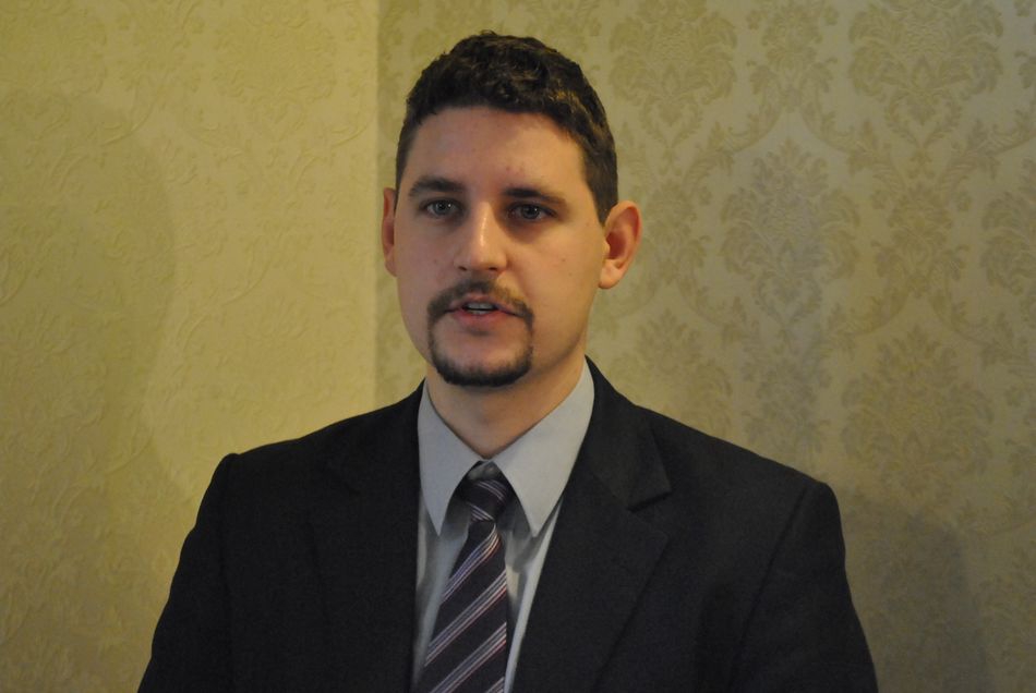 Vitára hívja a Jobbik a Fidesz jelöltjét