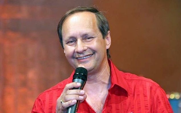 (►) Ma este mulatunk...