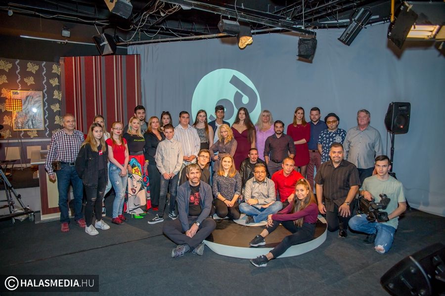 Tizenhat remek produkció a döntőben