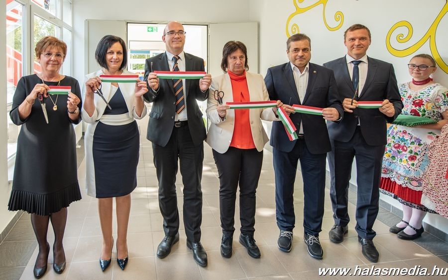 Új tanév, új korszak a Kertvárosi Általános Iskolában (galéria)