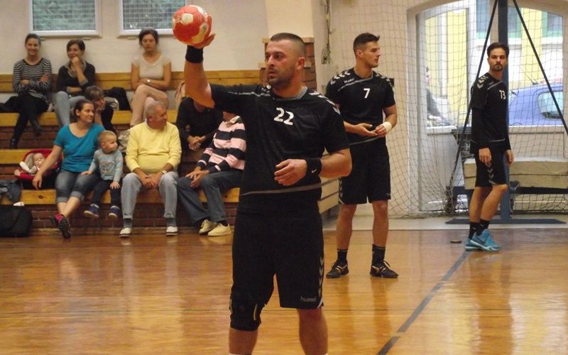 A kézilabdázókat segíti a város