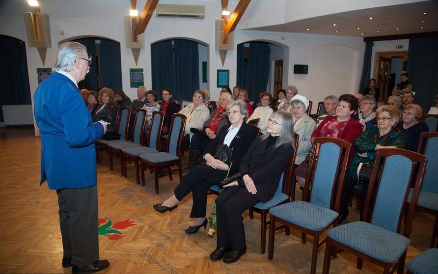 Múltidéző barangolások