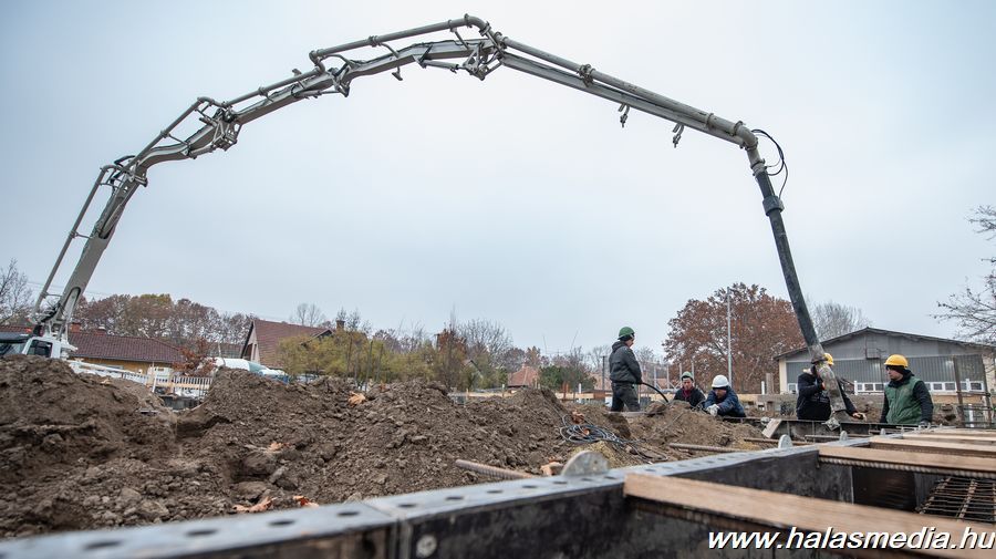 Új kulturális tér lesz a Kincsem Ház (galéria)