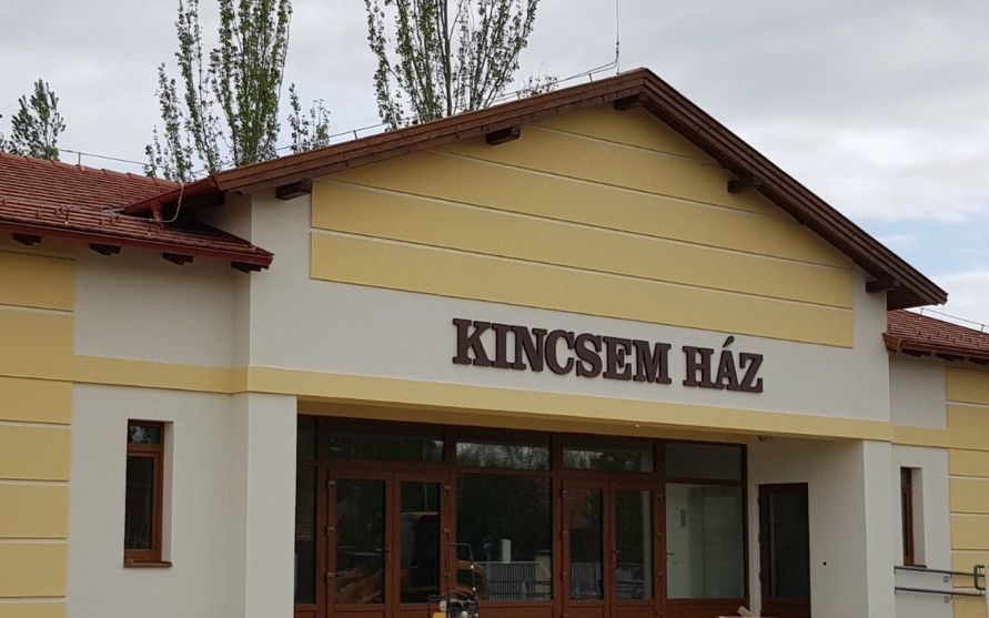 Hamarosan átadják a Kincsem Házat