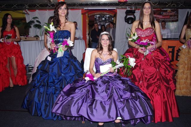 Focistalány lett az idei királynő (videóval és galériával)
