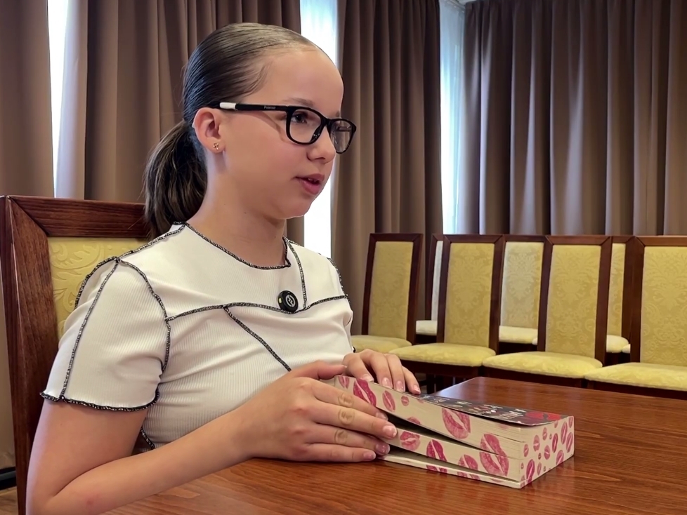 (►) Császár Szonja kedvenc romantikus regénye