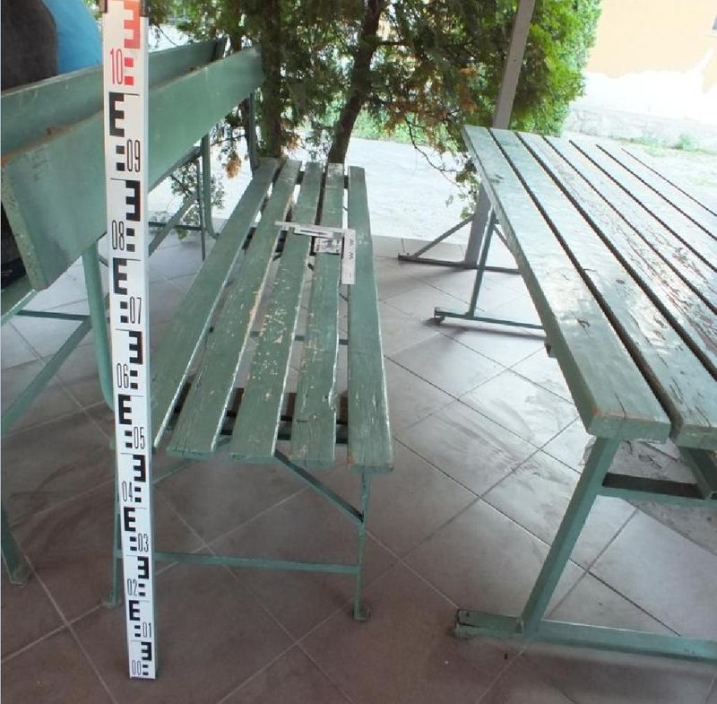 Egymásnak estek a kocsma teraszán