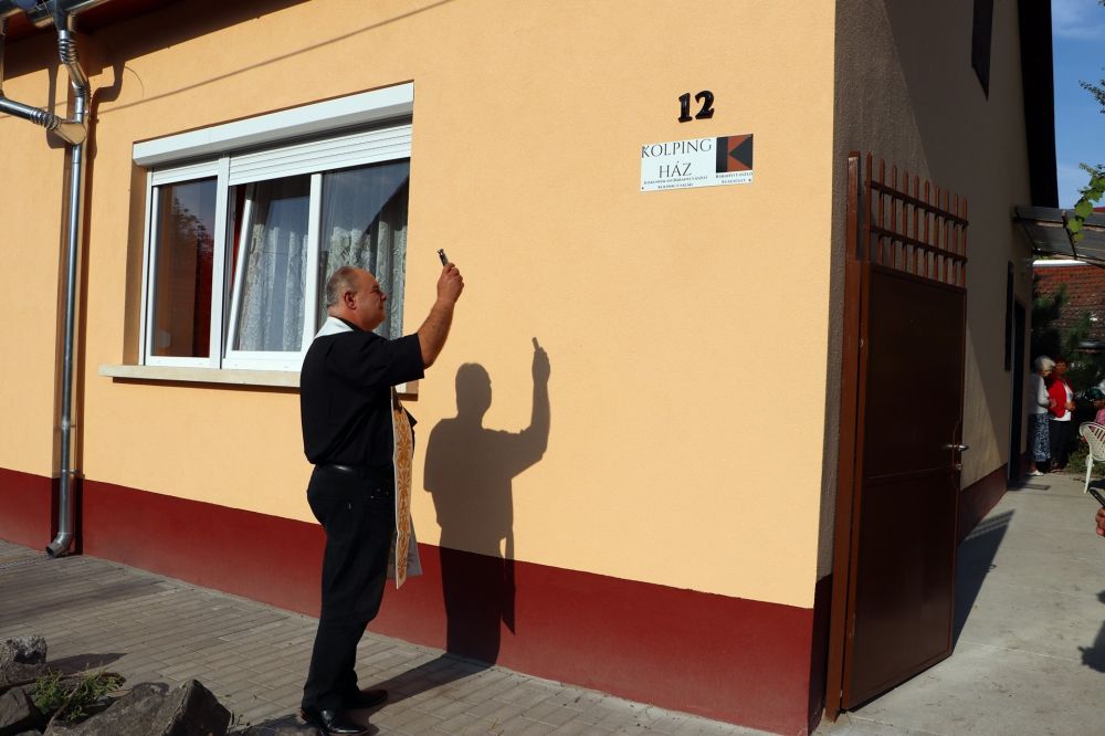 Közösségi házat avatott a Kolping Család Egyesület