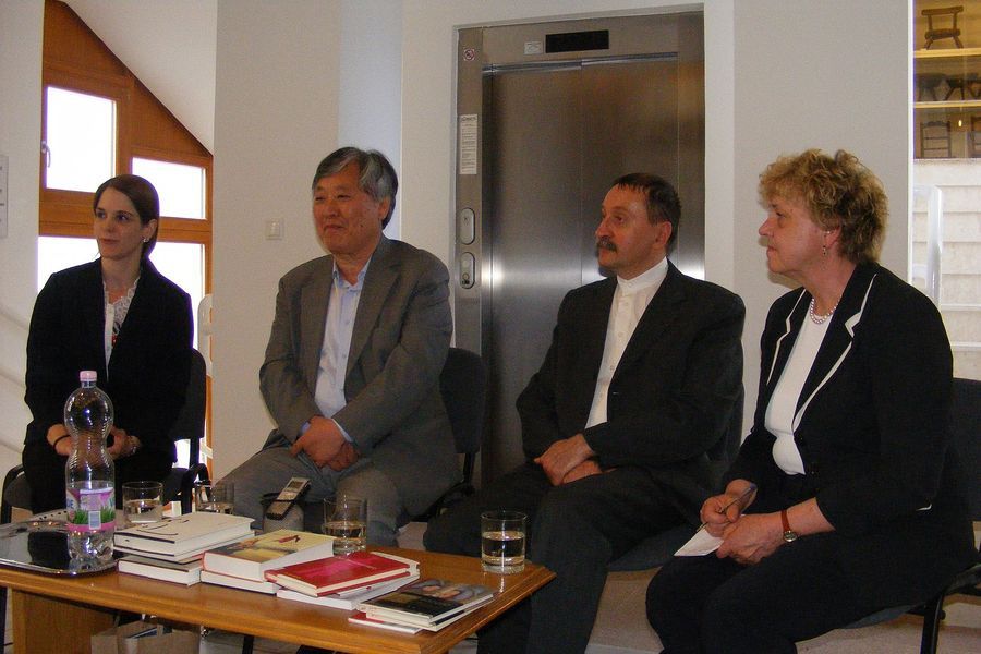 Kuriózum találkozó