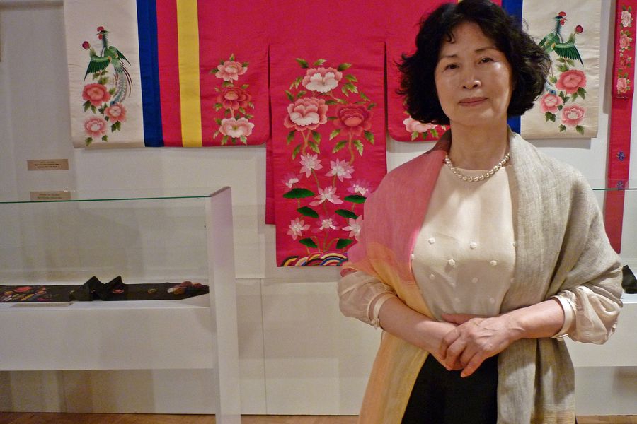 A hajnalpír országának selymei