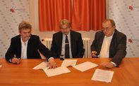 Aláírtak a kivitelezők - indulhat a kórházfejlesztés