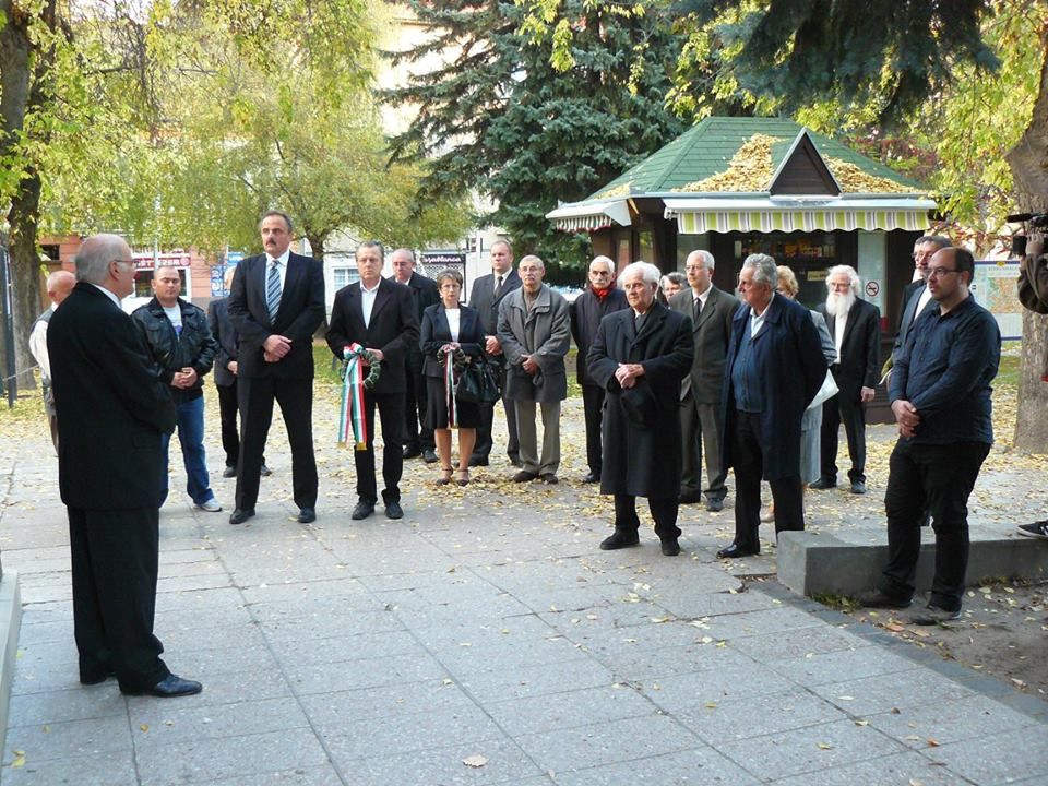 Megemlékezés a központban