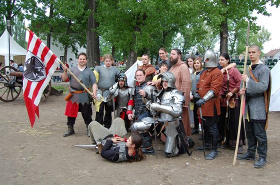 Vasárnap időutazás a lovasparkban