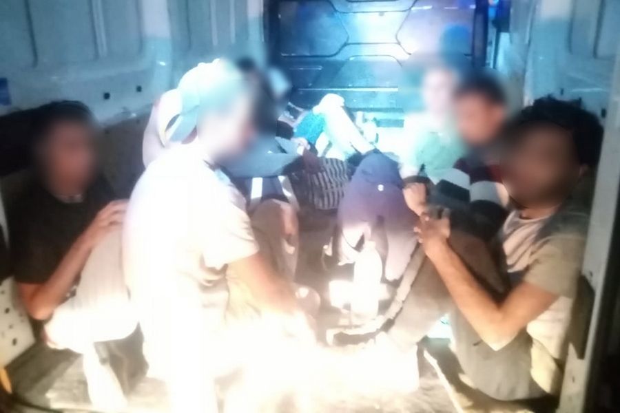 Embercsempészt, illegális migránsokat fogtak