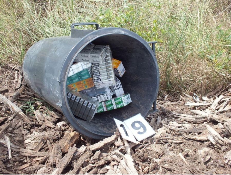 Kukába rejtették a dohányt