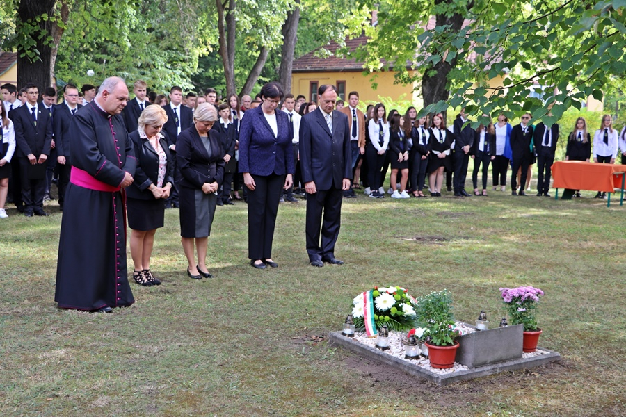 Tisztelet a hősöknek - a halasi csatára emlékeztek