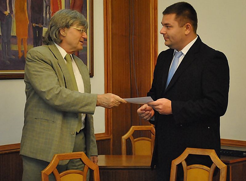 Átvette megbízólevelét Kuris László