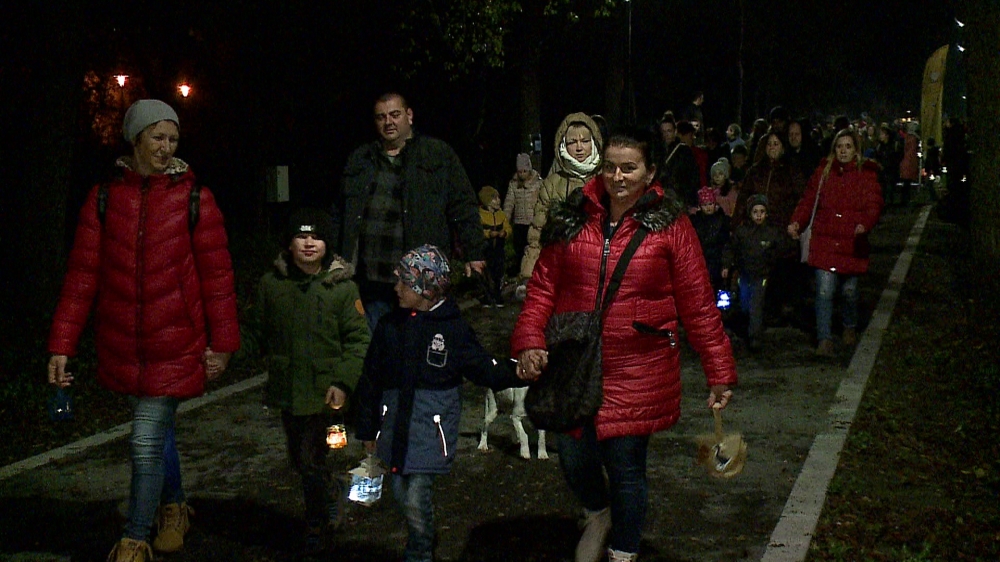 Liba névadó és lámpás felvonulás a Csetényi parkban