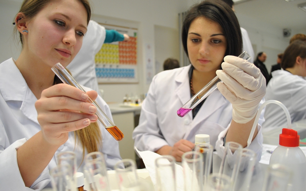 Átadták a természettudományok oktatóbázisát