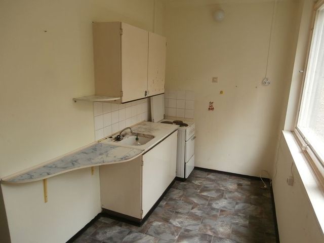 Kilakoltatták az adóst