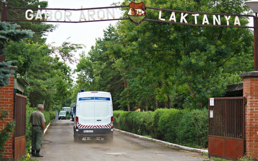 Összeverekedtek, mert TV-t akartak nézni