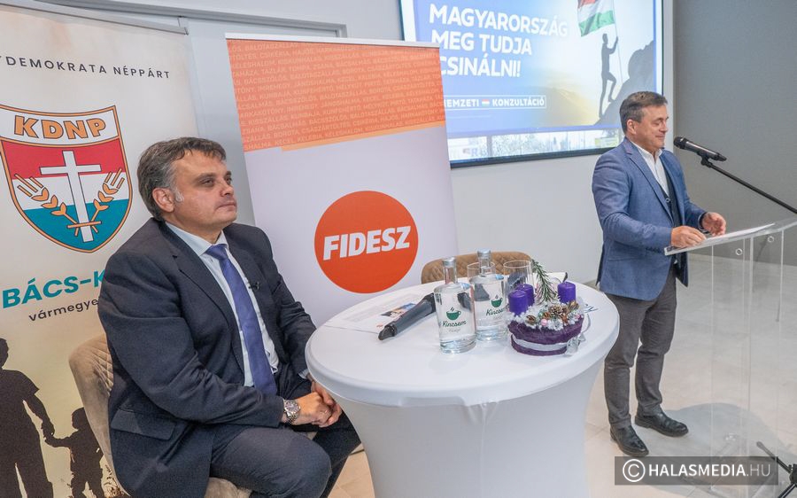 (►) Lakossági Fórum: miniszterhelyettes és kormánybiztos a Kincsem Házban