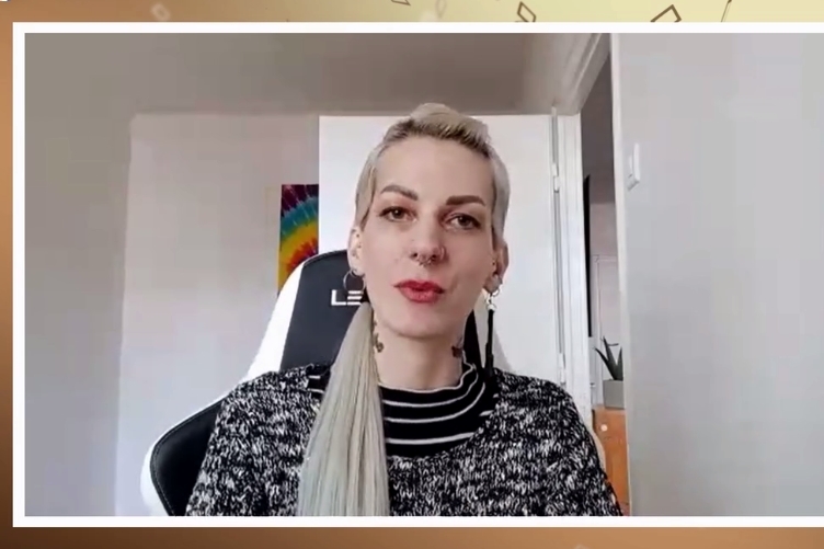 (►) Ilyen lett Linda első saját dala