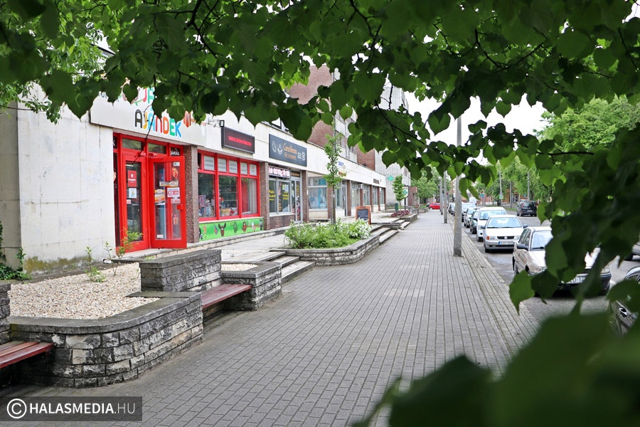 Megújult a társasházi utcafront