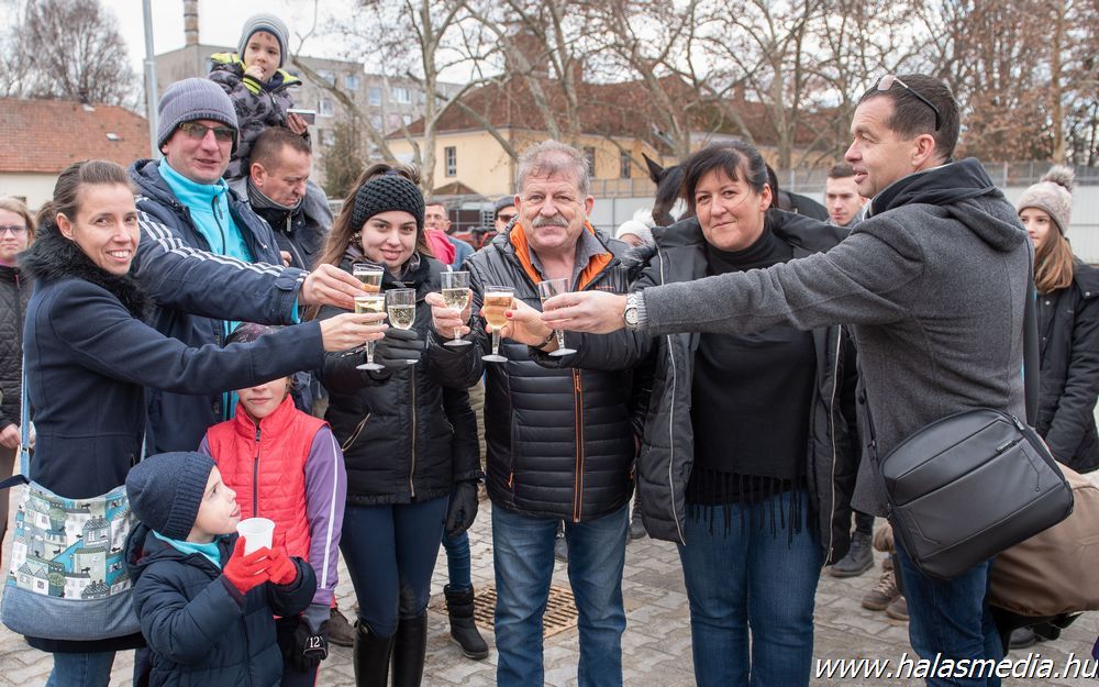 Lovas koccintás (galéria)