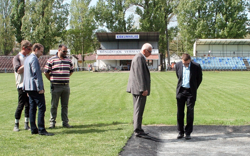 Szépül, készül a Lovasiskola