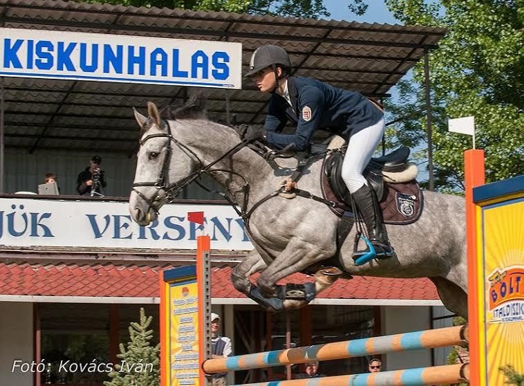 Nyeregben a rendőrök