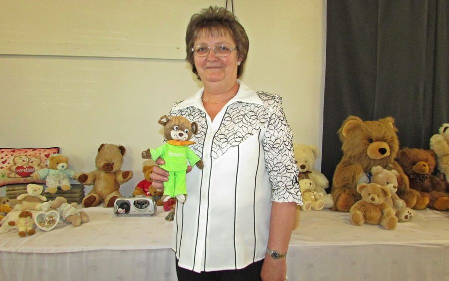 Kabalamaci járt a beteg gyerekeknél