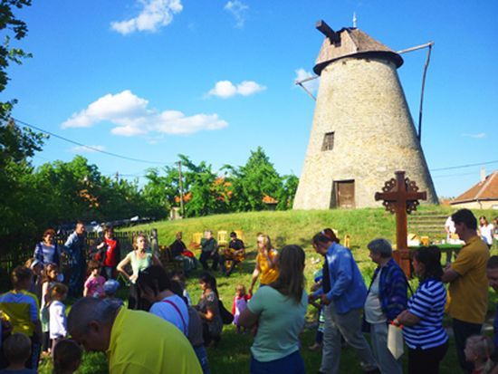 Szalonna, felolvasás, malom