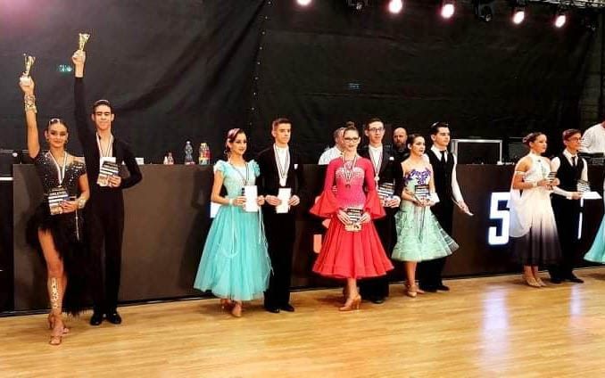 Nincs pihenő a versenytáncosoknál