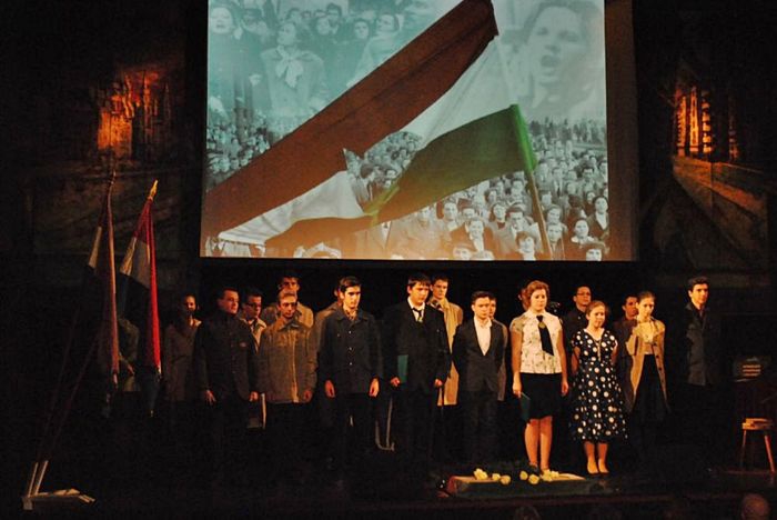 Az '56-os mártírokra emlékeztek